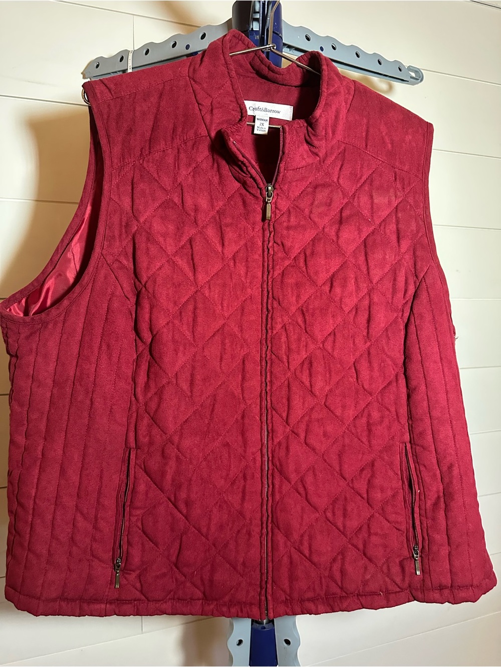 #142 Croft & Barrow Quilted Vest in Deep Red